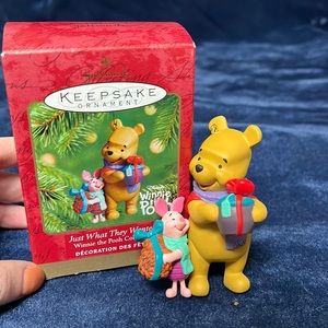 Pooh Hallmark Keepsake Ornament